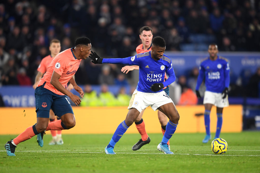 Gol ‘al filo del VAR’ de Jamie Vardy rescató el empate para el Leicester