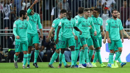 Real Madrid goleó al Valencia y espera rival en la Supercopa de España