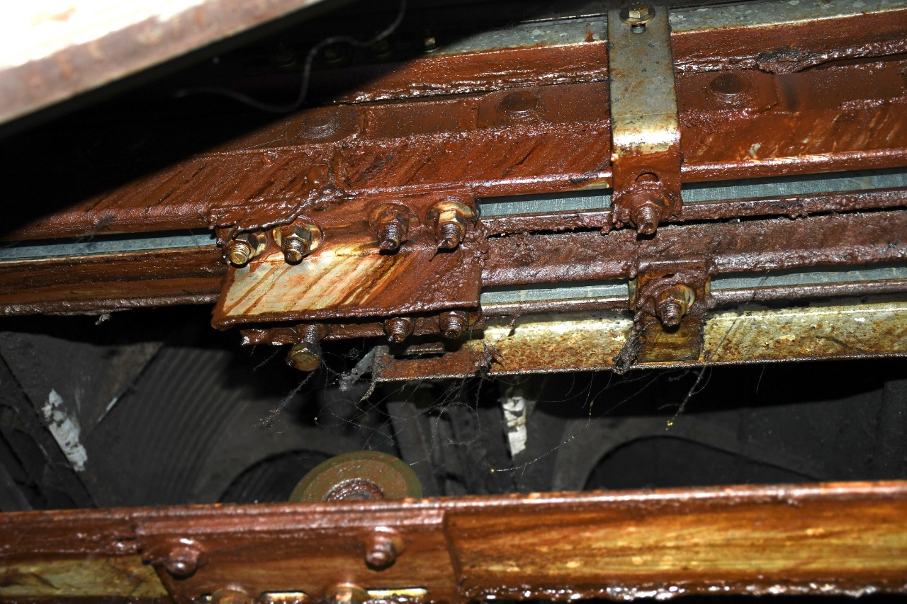 escaleras-electricas-metro-cdmx-danos-averias-orines-05