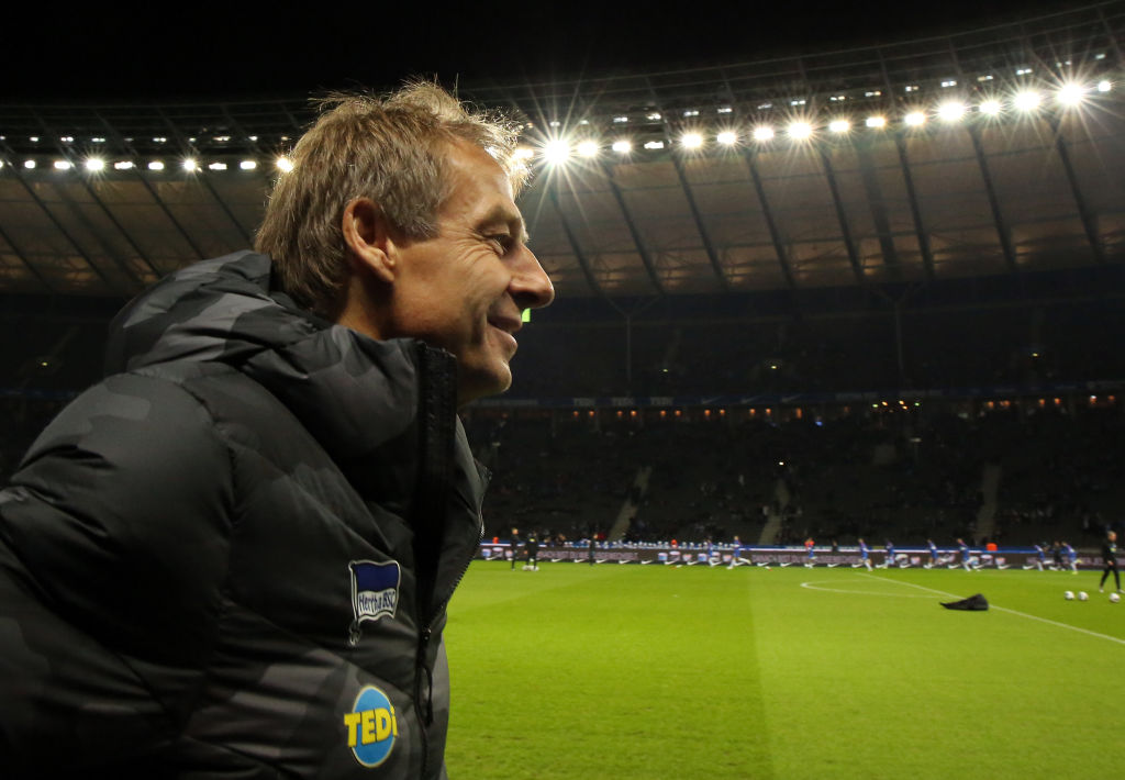 Klinsmann perdió su licencia de entrenador y la Bundesliga lo castigará si no la presenta
