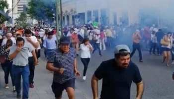 lanzan-gas-lacrimogeno-manifestantes-pacificos-merida-yucatan-gobierno-pan-mauricio-vila-02