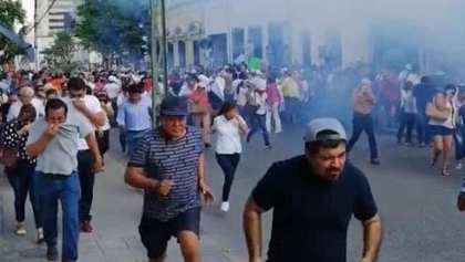 lanzan-gas-lacrimogeno-manifestantes-pacificos-merida-yucatan-gobierno-pan-mauricio-vila-02