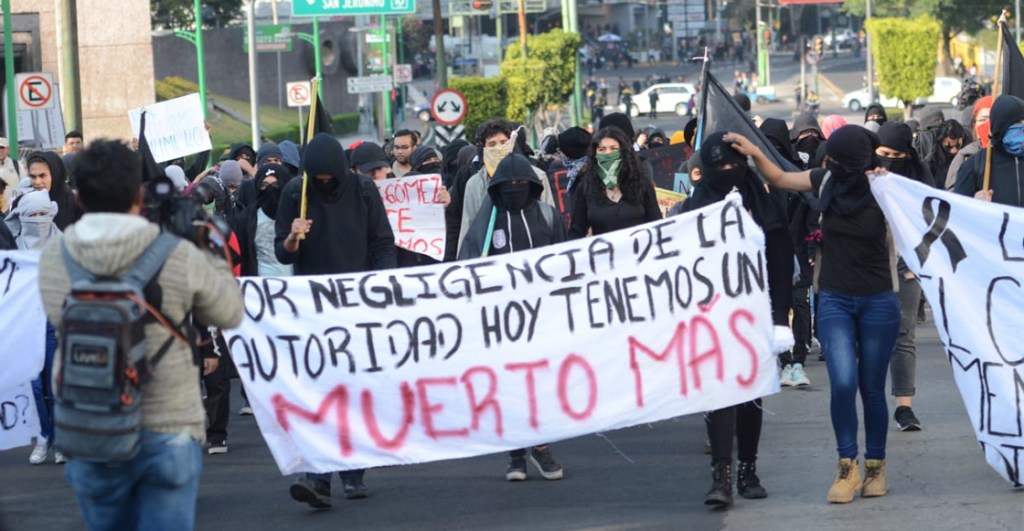 Estudiantes marcharon para exigir servicios de emergencias eficientes en la UNAM