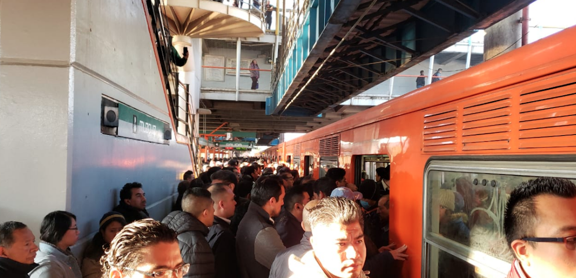 metro-cdmx-persona-se-arroja-a-las-vias