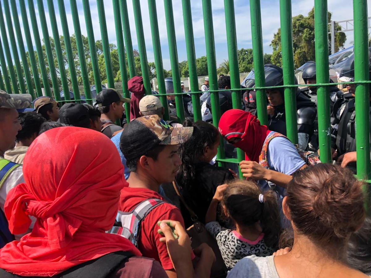 Guardia Nacional cierra fronteras con Guatemala e impide entrada de nueva caravana migrante