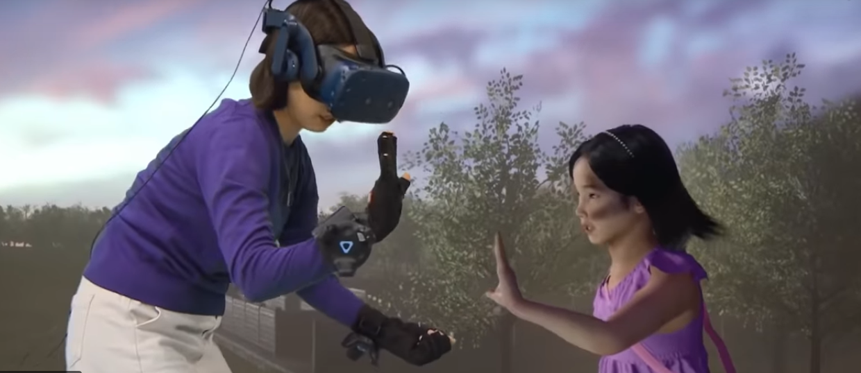 El emotivo reencuentro de una mujer con su hija fallecida gracias a la realidad virtual