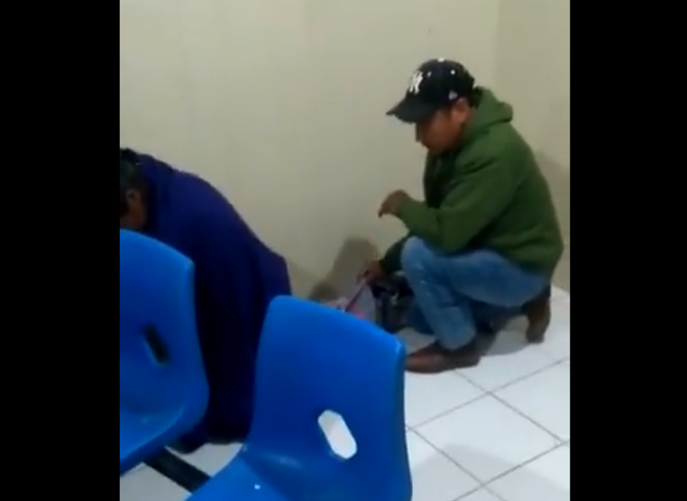 Una mujer tuvo que dar a luz en una sala de espera en Michoacán