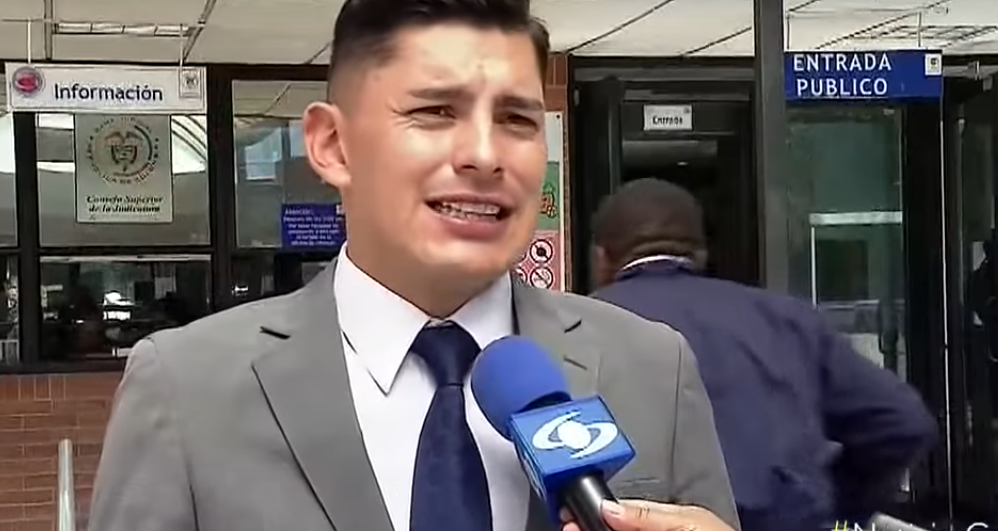 Abogado llora en pleno juicio por el atroz crimen de su defendido contra un bebé