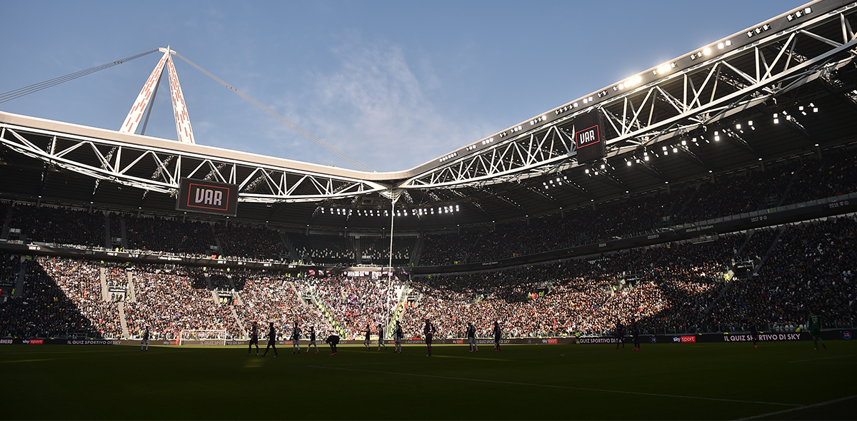 También en Champions: Aficionados italianos no podrían entrar al Lyon-Juventus por coronavirus