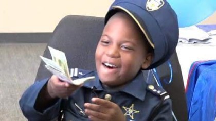 Murió el niño que cumplió su sueño de convertirse en policía a causa del cáncer