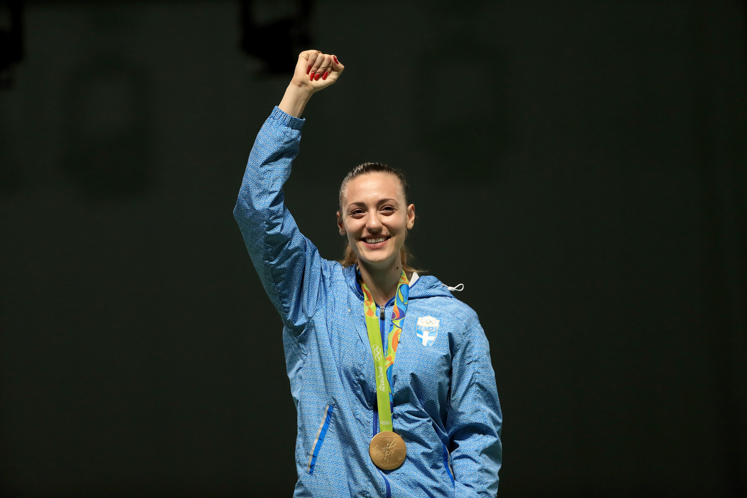 ¡Histórico! Ella es Anna Korakaki, la primera mujer en iniciar el recorrido de la antorcha olímpica
