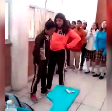 Captan caso de bullying en secundaria de Coahuila; acusan burlas por parte del director