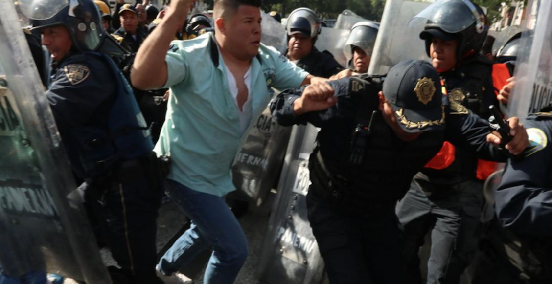 taxistas-enfrentamiento-policias-cdmx-protesta