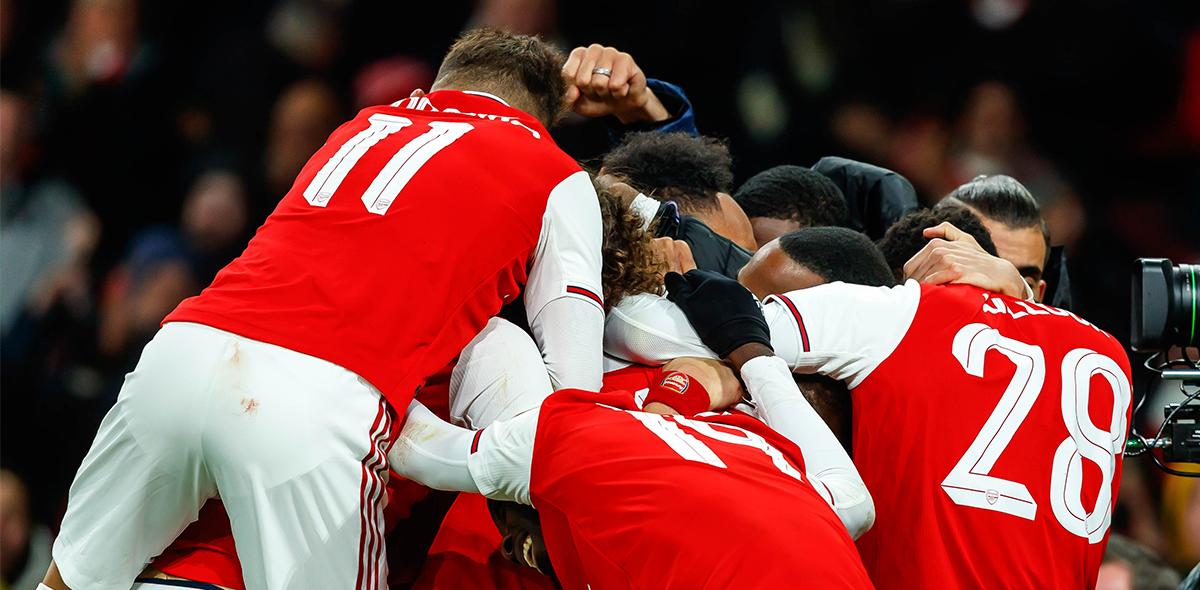 Llegó a la Premier: Arsenal pospuso partido ante el City por sospecha de coronavirus en algunos jugadores