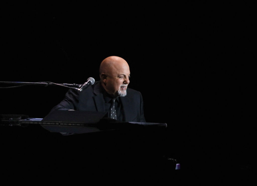 You're the piano man ¡Te llevamos al concierto de Billy Joel en el Foro Sol! 