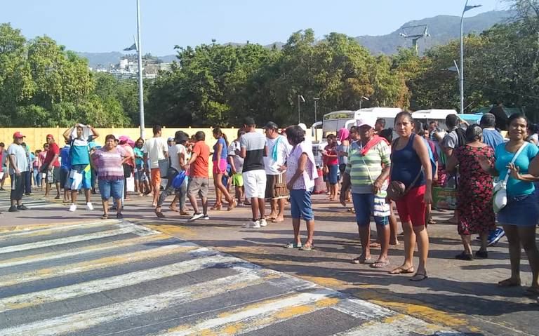 comerciantes-bloquean-acapulco