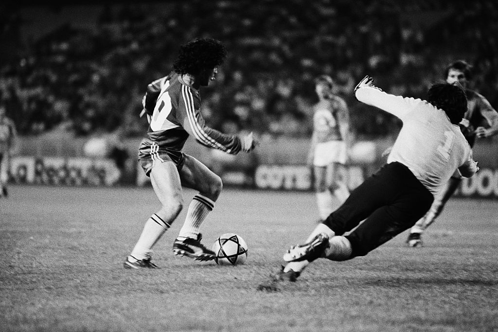 El día que la codicia impidió que Maradona jugara en la Premier League