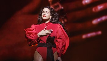 Rosalía libera la canción 'Dolerme' para 'animar' a sus fans en cuarentena