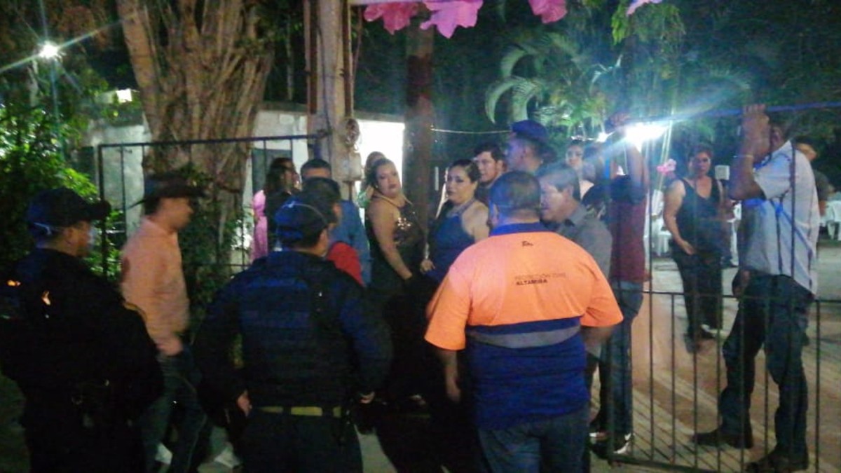 Arman fiesta de XV años en plena cuarentena; policía de Tamaulipas tuvo que intervenir