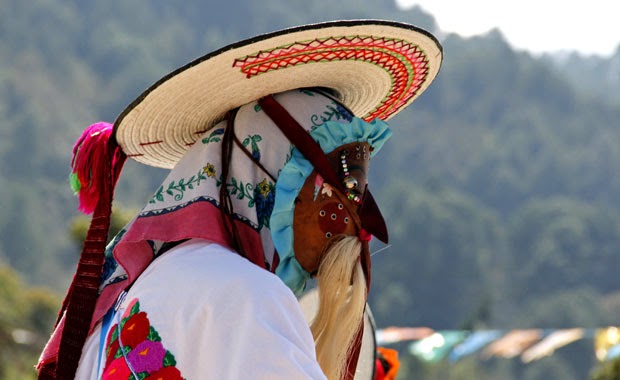 Máscara tradicional mexicana de Huixtan, Chiapas