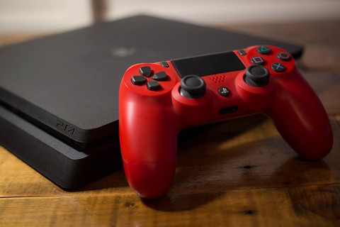 Sony lanza videojuegos gratuitos de PS4 para que juegues en casa 