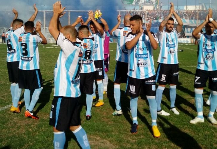 Club argentino multará a los jugadores que regresen ‘gorditos’ de la cuarentena