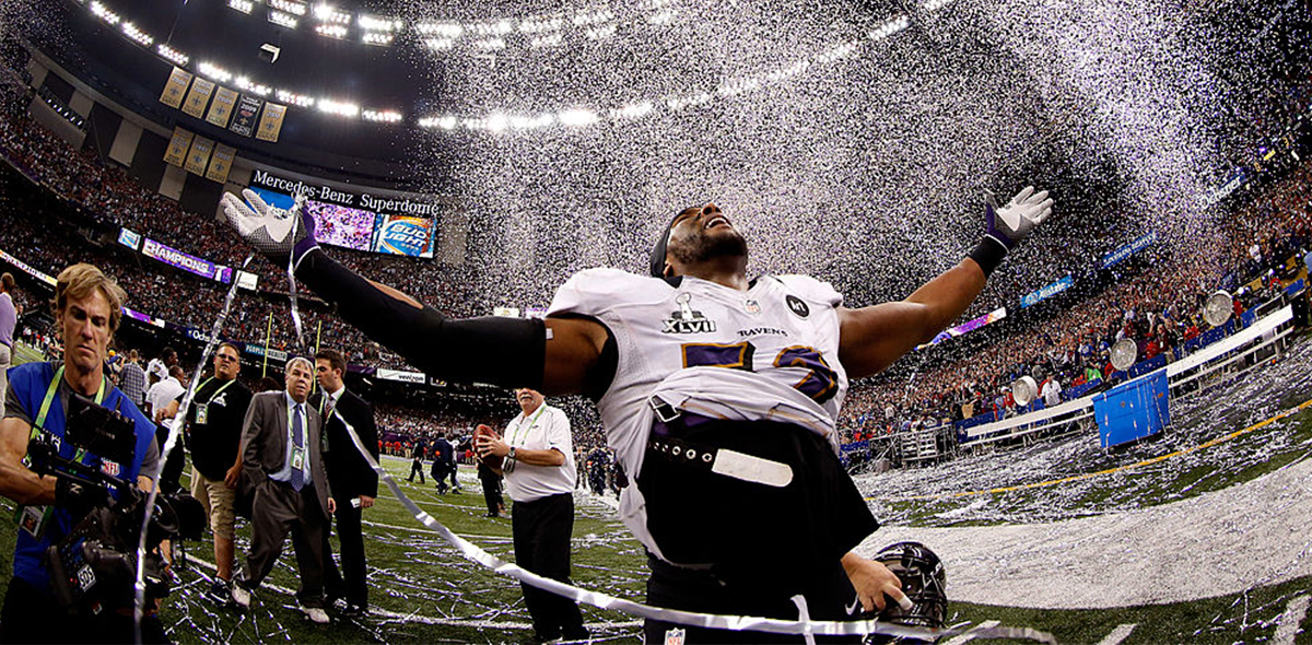 Ray Lewis y la historia el doble asesinato que lo persiguió durante su carrera