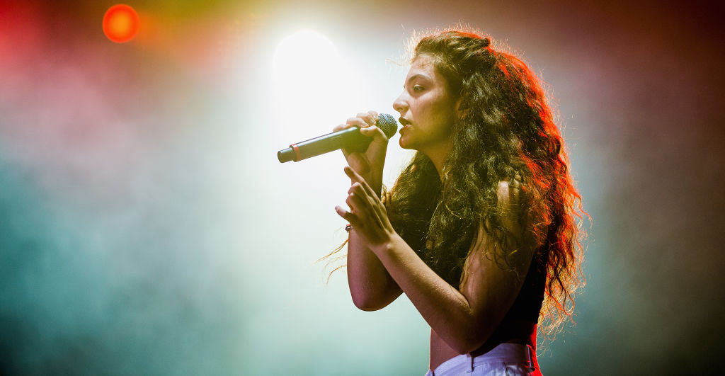 ¡Ya sabemos cuándo se estrenará el nuevo disco de Lorde (y otros detalles más)!