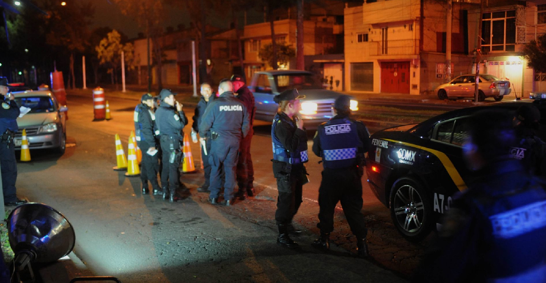 Amarran con cinta a integrantes de una familia en Xochimilco para robar su casa