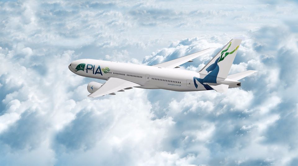 Avión de PIA se estrella en Karachi, Pakistan