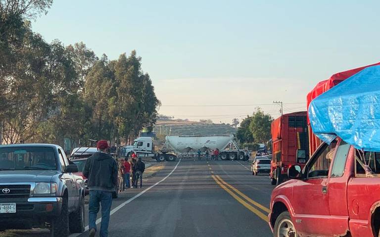 bloqueo-zitacuaro-michoacán