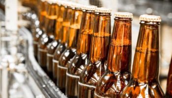 cerveza-produccion-botellas-alcohol