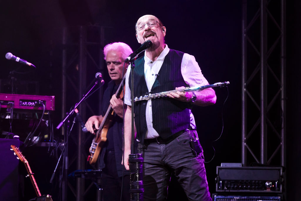 NOOO: Ian Anderson, líder de Jethro Tull, sufre de una enfermedad pulmonar incurable 