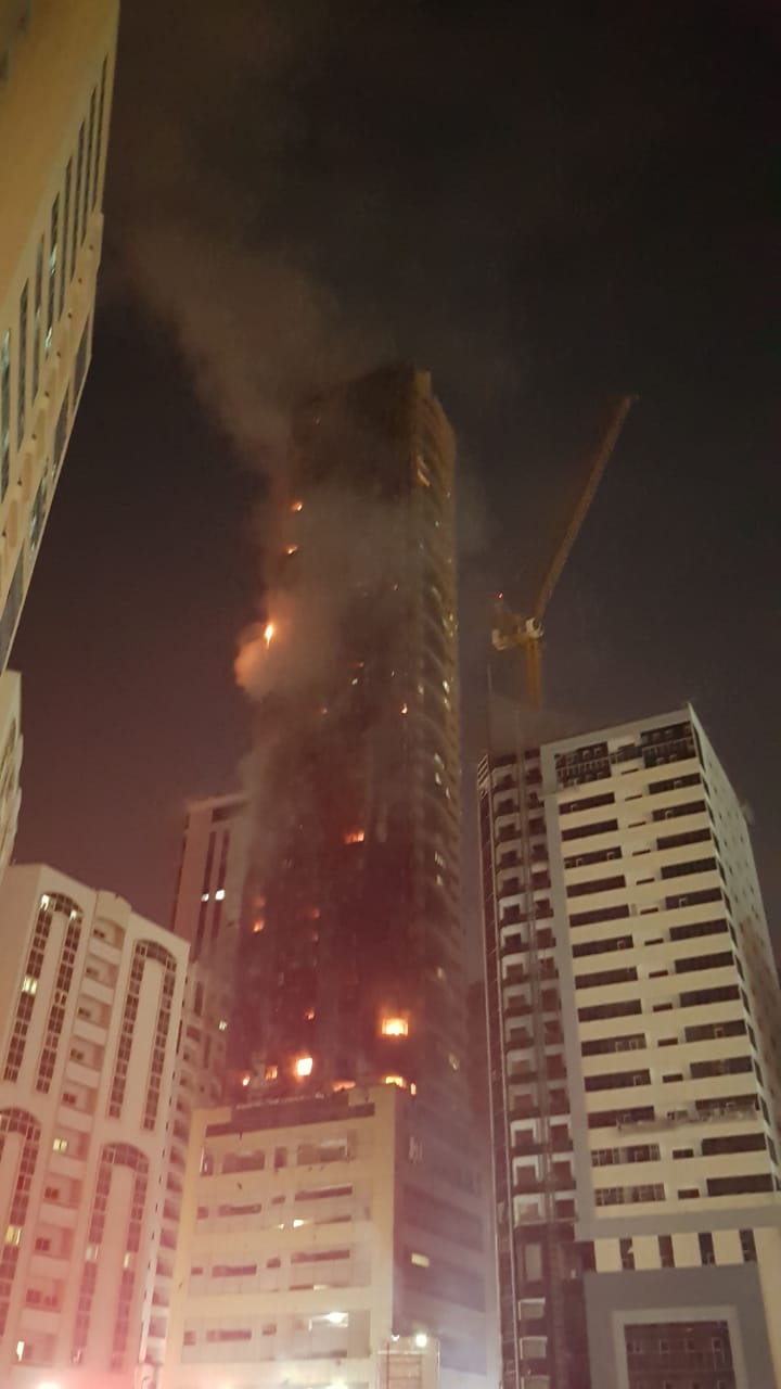 incendio-torre-emiratos-arabes