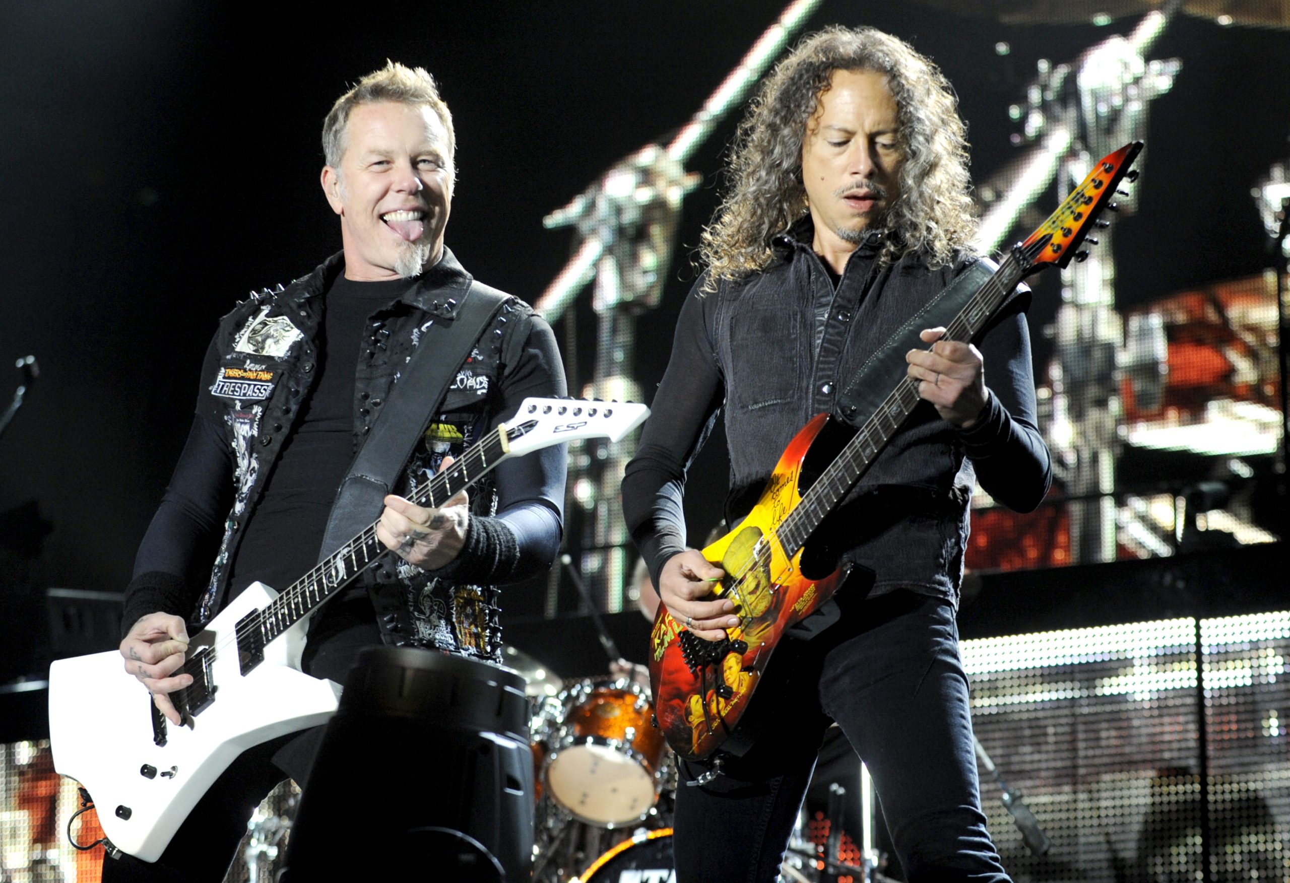 Офицеры в исполнении группы металлика. Группа Metallica. Metallica сейчас. Хэтфилд металлика. Солист группы металлика.