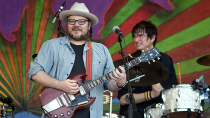 ¡Wilco regresa con la rola "Falling Apart (Righ Now)" y anuncia nuevo disco!