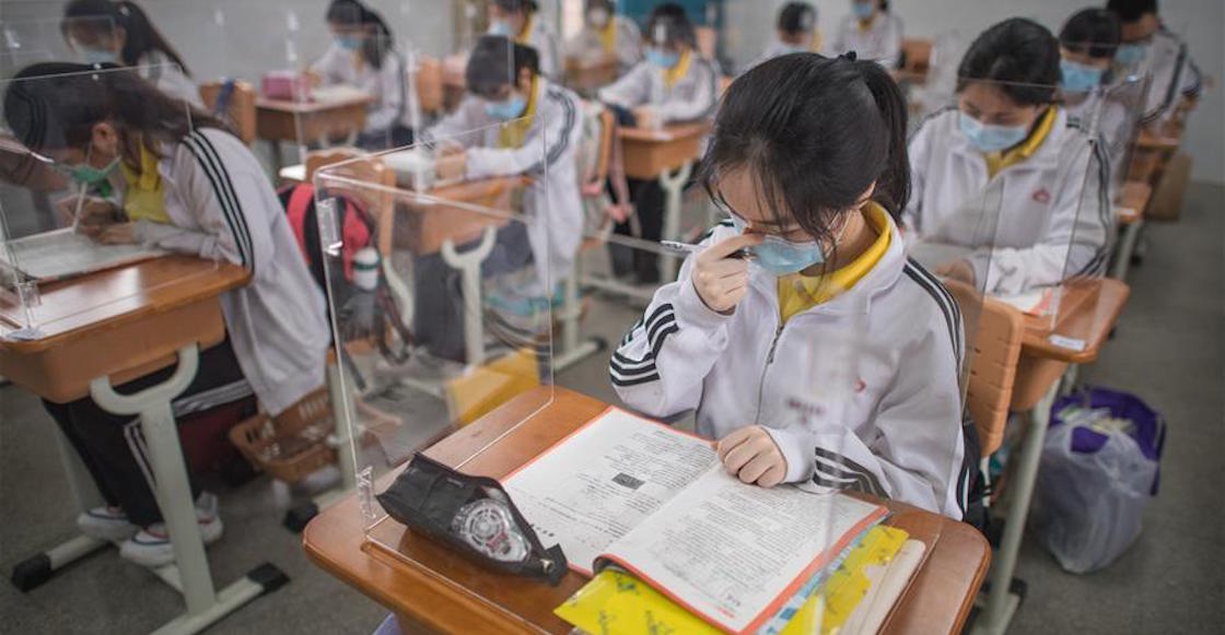 wuhan-china-clases-regreso-estudiantes-escuela-coronavirus-covid-pandemia-como-fotos-video-02