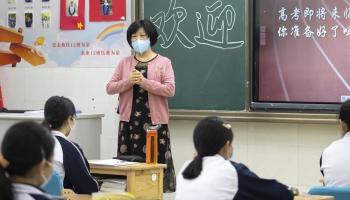 wuhan-china-clases-regreso-estudiantes-escuela-coronavirus-covid-pandemia-como-fotos-video-07