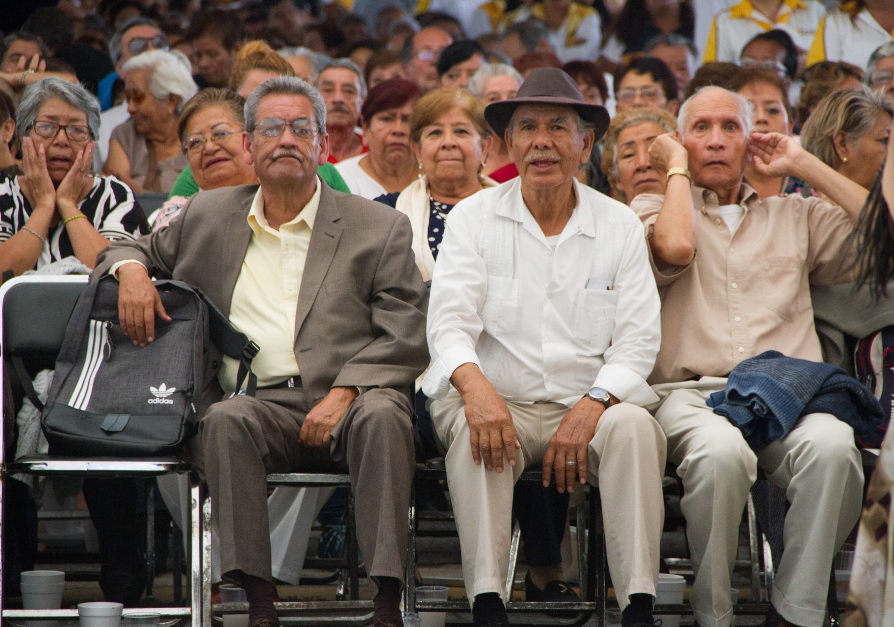 No sean así: Más de la mitad de los adultos mayores en México sufren maltrato por parte de sus hijos 