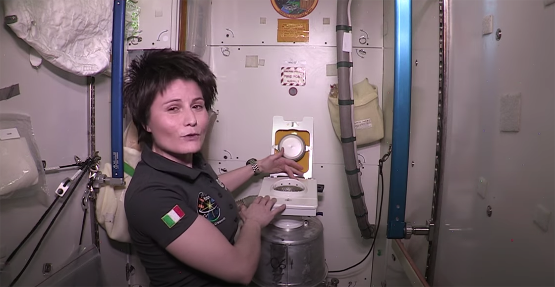 ¡Misterio resuelto! Así es como van al baño los astronautas de la Estación Espacial Internacional