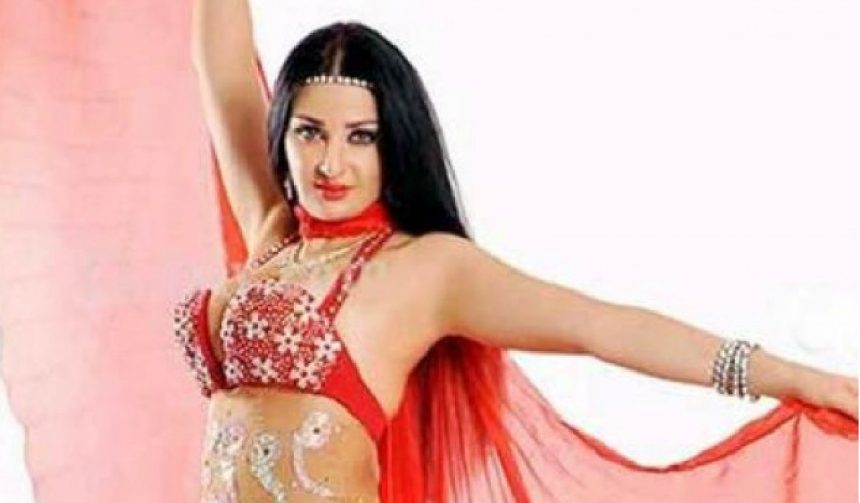 Bailarina de ‘Belly dance’ es condenada a tres años de prisión por “incitar al libertinaje” 
