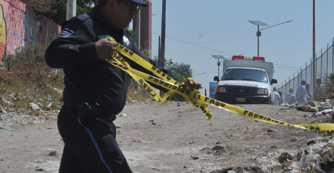 Encuentran el cuerpo sin vida de un niño de 4 años en terreno baldío de Ecatepec