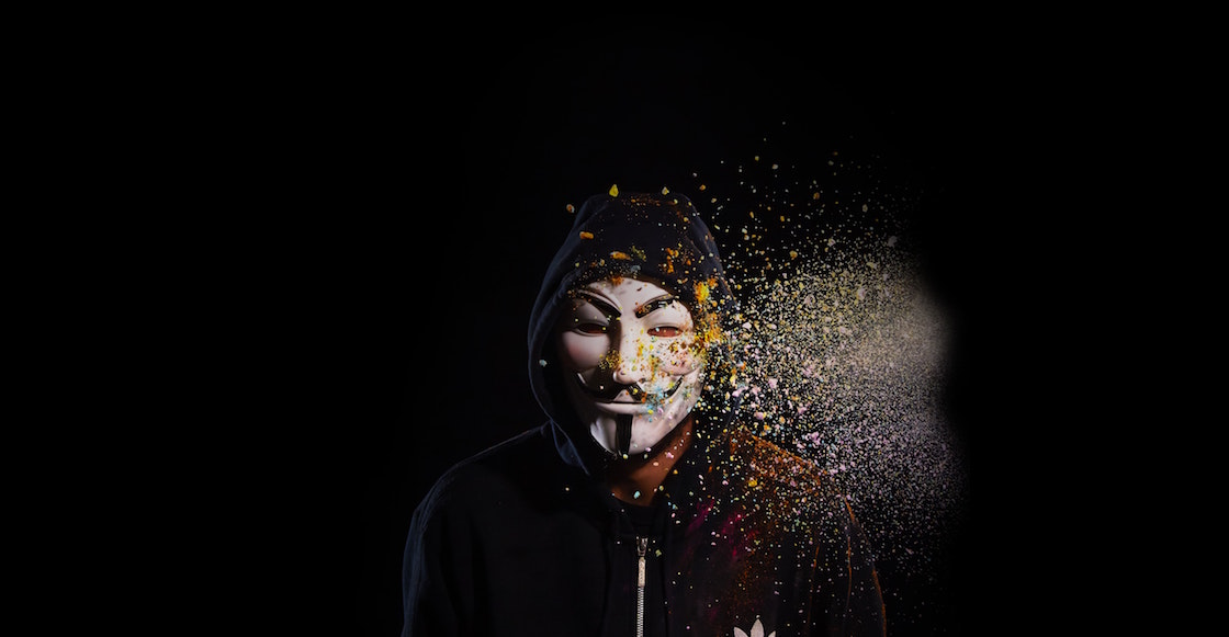 hackers-anonymous-anonimous-twitter-trump-epstein-vaticano-area-51-jenni-rivera-que-pasa