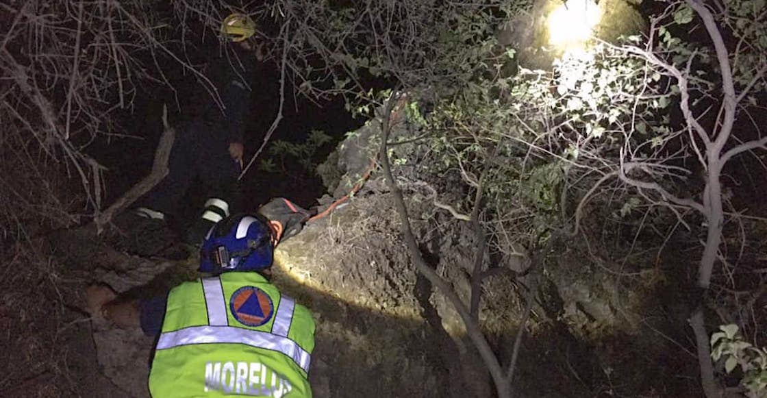 rescate-jovenes-mexico-morelos-tepozteco-perdidos-escalando-coronavirus-casa-proteccion-civil-01