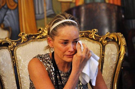 Sharon Stone relata cuando fue alcanzada por un rayo dentro de su casa