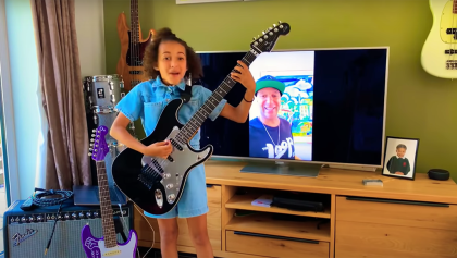 ¡Todo un crack! Tom Morello le regala su guitarra a la niña que covereó a Rage Against The Machine