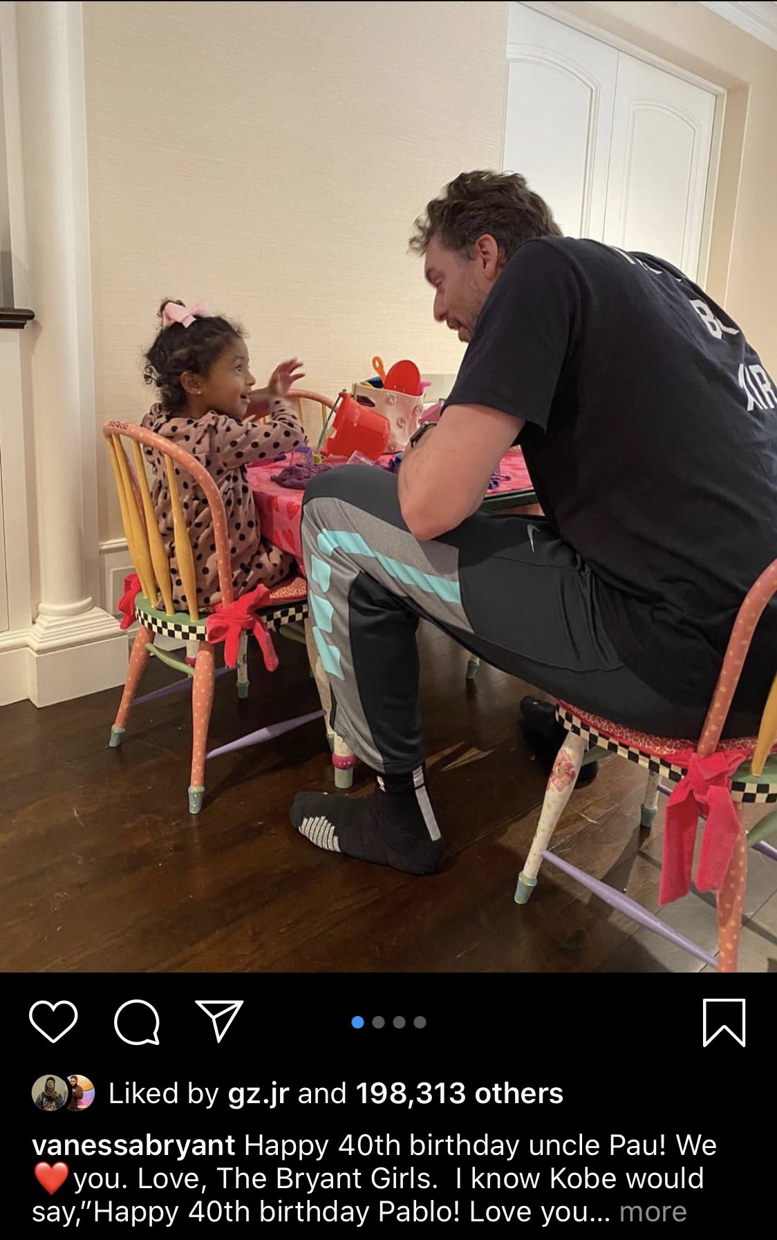 Amistad nivel: Pau Gasol pasó su cumpleaños con las hijas de Kobe Bryant