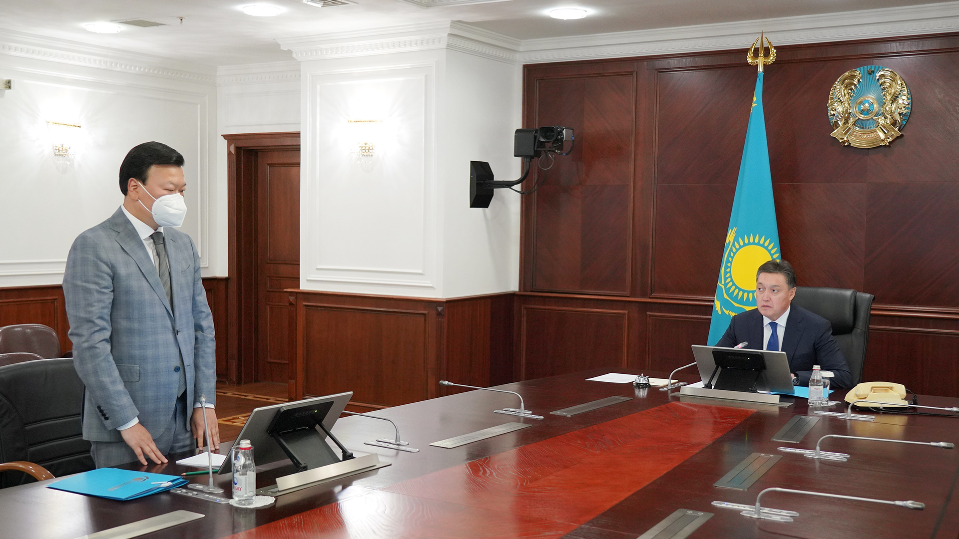 Alexey Tsoy ministro salud Kazajstán