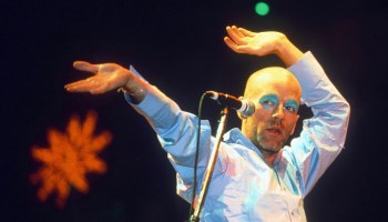 R.E.M. va a transmitir su set legendario de Glastonbury en 1999
