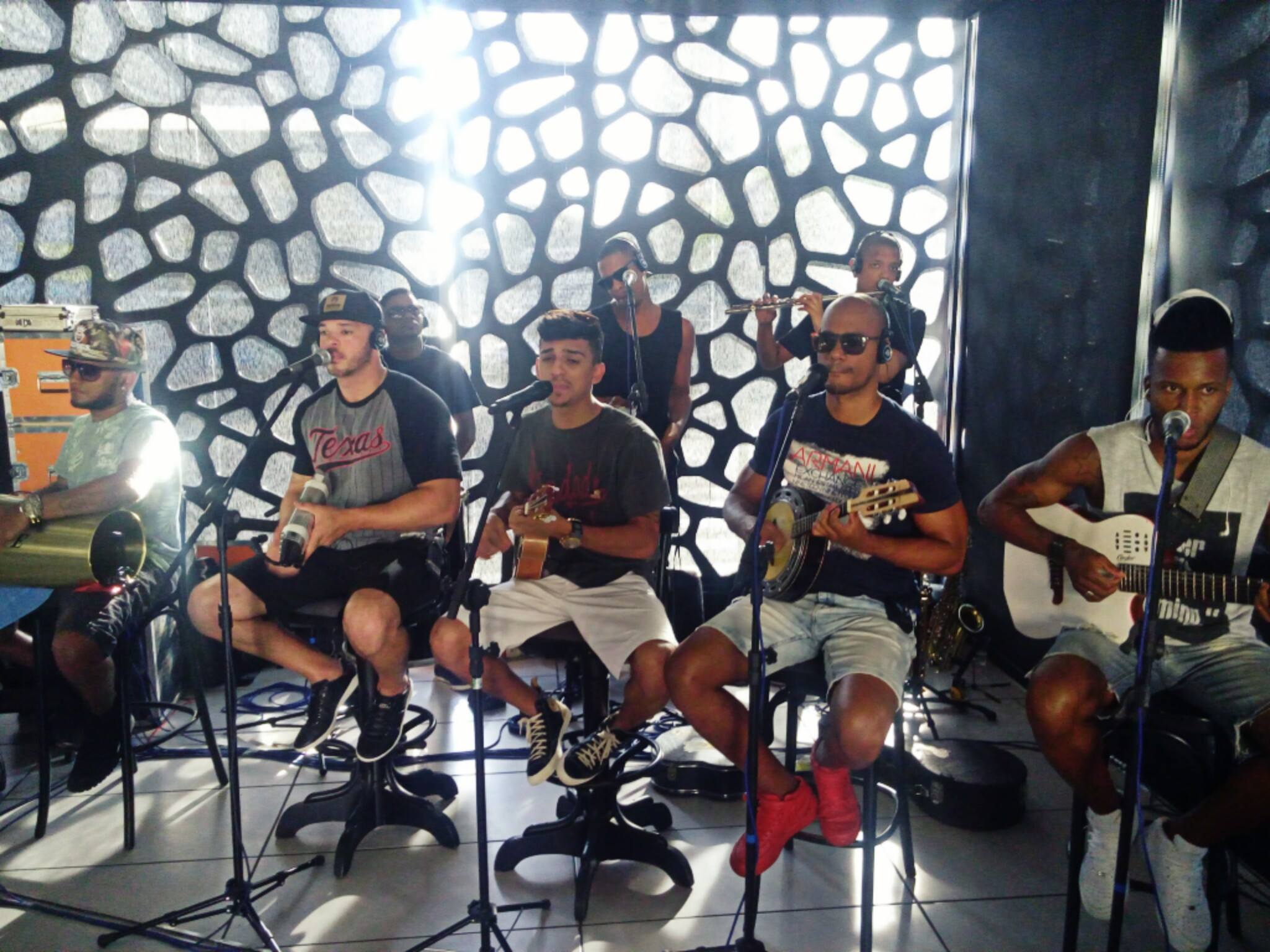 Tiroteo interrumpe el show en línea de una banda en Brasil 